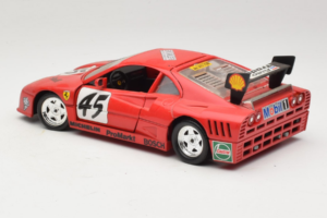Ferrari 288 GTO Evoluzione #45 レッド Revell 1:18 48820 メタル - 画像 7/8
