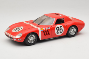 Ferrari 250 GTO #26 レッド Guiloy 1:18 67526 メタル