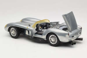Ferrari Testa Rossa Chrome Silver Hot Wheels 1:18 25737 メタル - 画像 5/8