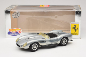 Ferrari Testa Rossa Chrome Silver Hot Wheels 1:18 25737 メタル - 画像 8/8