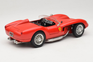 Ferrari 250 Testa Rossa レッド Bburago 1:18 3007-P2 メタル - 画像 3/8