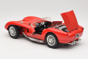 Ferrari 250 Testa Rossa レッド Bburago 1:18 3007-P2 メタル - 画像 5/8