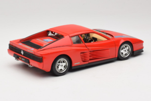 Ferrari Testarossa PPG Auto Refinish レッド Bburago 1:18 3039-P3 メタル - 画像 3/8