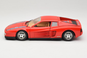 Ferrari Testarossa PPG Auto Refinish レッド Bburago 1:18 3039-P3 メタル - 画像 4/8