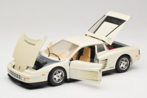 Ferrari Testarossa ホワイト Bburago 1:18 3019-W1 メタル - 画像 2/8