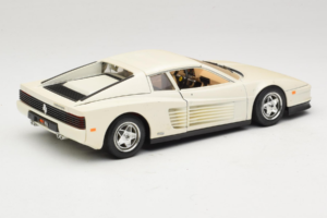 Ferrari Testarossa ホワイト Bburago 1:18 3019-W1 メタル - 画像 3/8