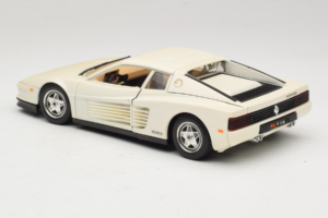 Ferrari Testarossa ホワイト Bburago 1:18 3019-W1 メタル - 画像 7/8