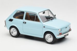 Fiat 126 ライトブルー MCG 1:18 MCG18415 メタル - 画像 4/6