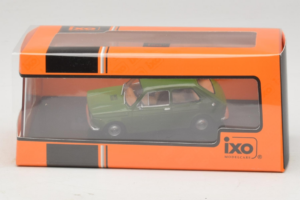 Fiat 127 グリーン IXO 1:43 CLC607N メタル - 画像 4/4
