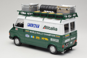 Fiat 242 Alitalia Rally Team Assistance With Trailer 1978 IXO 1:18 18CMC027WX メタル - 画像 6/7