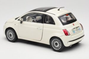 Fiat 500 ホワイト Mondo Motors 1:18 500291 メタル - 画像 7/8