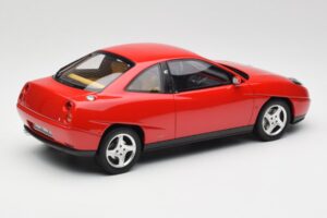 Fiat Coupe Turbo 20V レッド Otto 1:18 OT1100 レジン - 画像 2/6