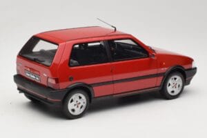 Fiat Uno Turbo IE Rosso Racing Otto 1:18 OT487 レジン - 画像 2/6