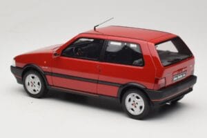 Fiat Uno Turbo IE Rosso Racing Otto 1:18 OT487 レジン - 画像 5/6