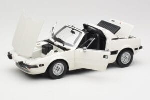 Fiat X1/9 ホワイト Minichamps 1:18 100121685 メタル - 画像 2/8