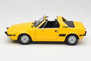 Fiat X1/9 イエロー Minichamps 1:18 100121664 メタル - 画像 4/8