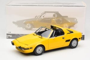 Fiat X1/9 イエロー Minichamps 1:18 100121664 メタル - 画像 8/8