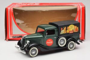 Ford Bache Coca-Cola Solido 1:18 9513 メタル - 画像 8/8