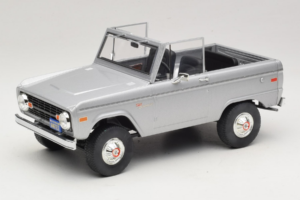 Ford Bronco Speed Movie GreenLight 1:18 19074 メタル - 画像 2/7