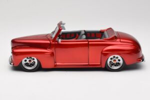 Ford Cabriolet Red Metallic Road Signature 1:18 30028 メタル - 画像 4/8