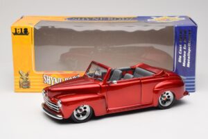 Ford Cabriolet Red Metallic Road Signature 1:18 30028 メタル - 画像 8/8