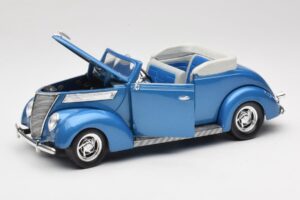 Ford カブリオレ ブルー Road Signature 1:18 92238 メタル - 画像 2/8