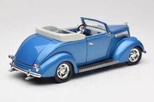 Ford カブリオレ ブルー Road Signature 1:18 92238 メタル - 画像 3/8