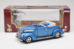 Ford カブリオレ ブルー Road Signature 1:18 92238 メタル - 画像 8/8
