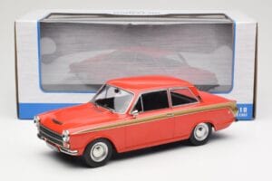 Ford Cortina Lotus Red & Gold Stripe MCG 1:18 MCG18532 メタル - 画像 6/6
