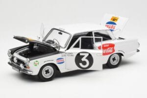 Ford Cortina Mk1 #3 P. Hughes / B. Young African Safari Rally 1964 AUTOart 1:18 86428 メタル - 画像 2/8