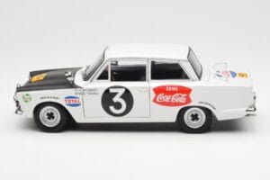 Ford Cortina Mk1 #3 P. Hughes / B. Young African Safari Rally 1964 AUTOart 1:18 86428 メタル - 画像 4/8