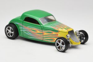 Ford Coupe グリーン・ウィズ・ファイア Road Signature 1:18 30109 メタル - 画像 6/8