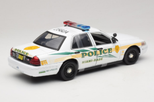 Ford Crown Victoria Police Interceptor CSI Miami GreenLight 1:18 13514 メタル - 画像 2/6