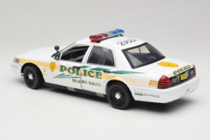 Ford Crown Victoria Police Interceptor CSI Miami GreenLight 1:18 13514 メタル - 画像 5/6