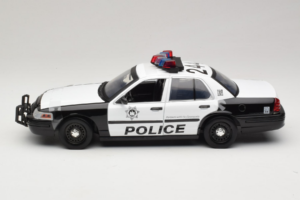 Ford Crown Victoria Police Interceptor The Hangover Movie Greenlight 1:18 12911 メタル - 画像 3/6
