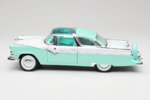 Ford Crown Victoria Seafoam グリーン & ホワイト Road Legends 1:18 92138 メタル - 画像 3/7