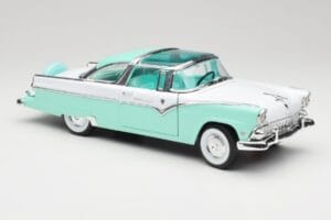 Ford Crown Victoria Seafoam グリーン & ホワイト Road Legends 1:18 92138 メタル - 画像 5/7