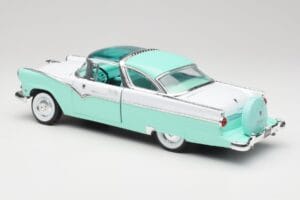 Ford Crown Victoria Seafoam グリーン & ホワイト Road Legends 1:18 92138 メタル - 画像 6/7