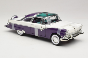 Ford Crown Victoria ホワイト パープル Road Signature 1:18 92138-P1 メタル - 画像 4/6