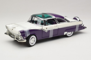 Ford Crown Victoria ホワイト パープル Road Signature 1:18 92138-P1 メタル