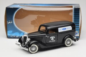 Ford Delivery Truck Ford Parts ブラック Solido 1:18 8417 メタル - 画像 8/8