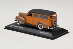 Ford DeLuxe Woody ステーションワゴン ブラウン Minichamps 1:43 400082111 メタル - 画像 3/4