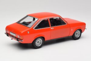 Ford Escort Mk2 Signal Orange Minichamps 1:18 150084100 メタル - 画像 3/8
