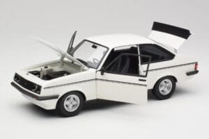 Ford Escort Mk2 RS 2000 LHD ホワイト Minichamps 1:18 150084300 メタル - 画像 2/8