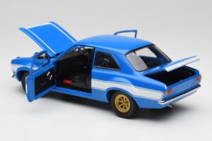 Ford Escort Mk1 RS 1600 ブルー ホワイト ストライプ Minichamps 1:18 100688102 メタル - 画像 5/8