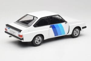 Ford Escort Mk2 RS 2000 X-Pack Diamond ホワイト & ブルー Decor MCG 1:18 MCG18351 メタル - 画像 2/6