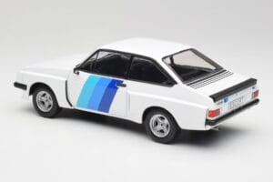 Ford Escort Mk2 RS 2000 X-Pack Diamond ホワイト & ブルー Decor MCG 1:18 MCG18351 メタル - 画像 5/6