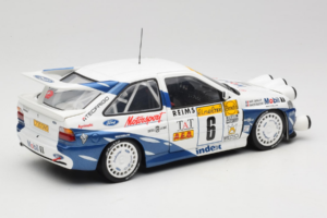 Ford Escort RS Cosworth Mobil 1 #6 F. Delecour / D. Grataloup Rally Monte Carlo Night Version Winner 1994 UT Models 1:18 3945 - 画像 3/8