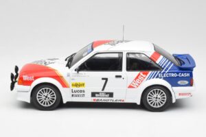 Ford Escort RS Turbo #7 Lotto Haspengouw Rally 1985 MCG 1:18 MCG18421 メタル - 画像 3/6