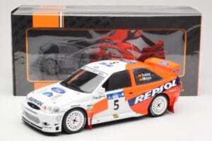 Ford Escort WRC #5 C. Sainz / L. Moya Winner Acropolis Rally 1997 IXO 1:18 18RMC172A メタル - 画像 6/6